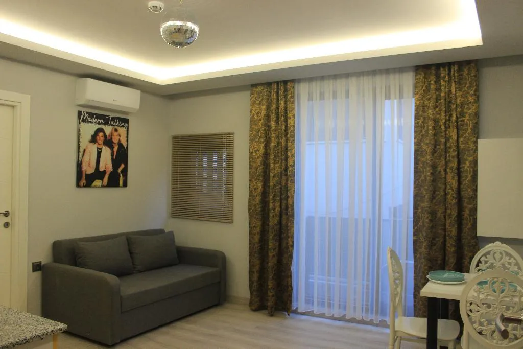 FAMILY ROOM DELUXE WITH BALCONY Room, Retro Star Suites, Antalya