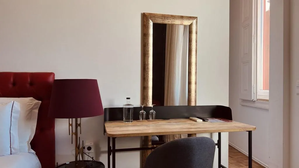 DOUBLE CITY VIEW QUEEN BED Room, Monte Belvedere Hotel By Shiadu, Lisbon