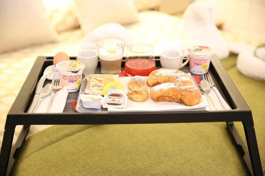 JUNIOR SUITE STANDARD Room, Relais Piazza del Plebiscito, Naples