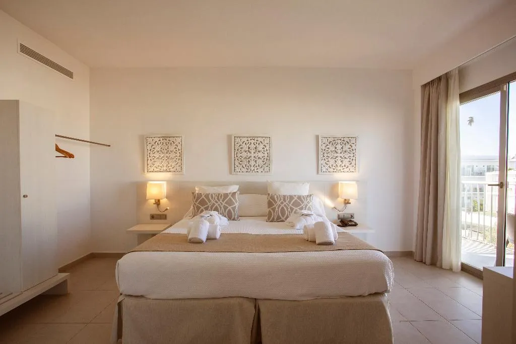 JUNIOR SUITE STANDARD Room, Hotel Puchet Ibiza, Ibiza