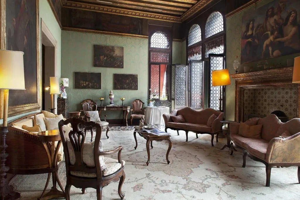 Conferences, Palazzetto Pisani, Venice