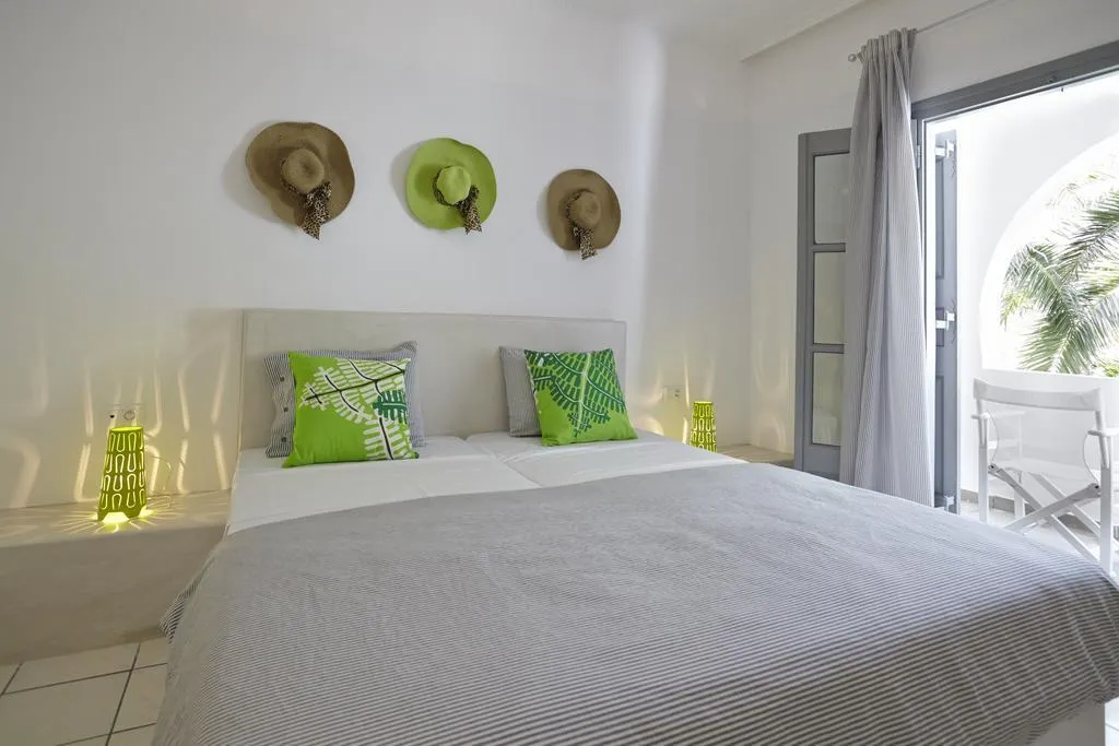 TRIPLE STANDARD Room, Fenix Collection, Santorini
