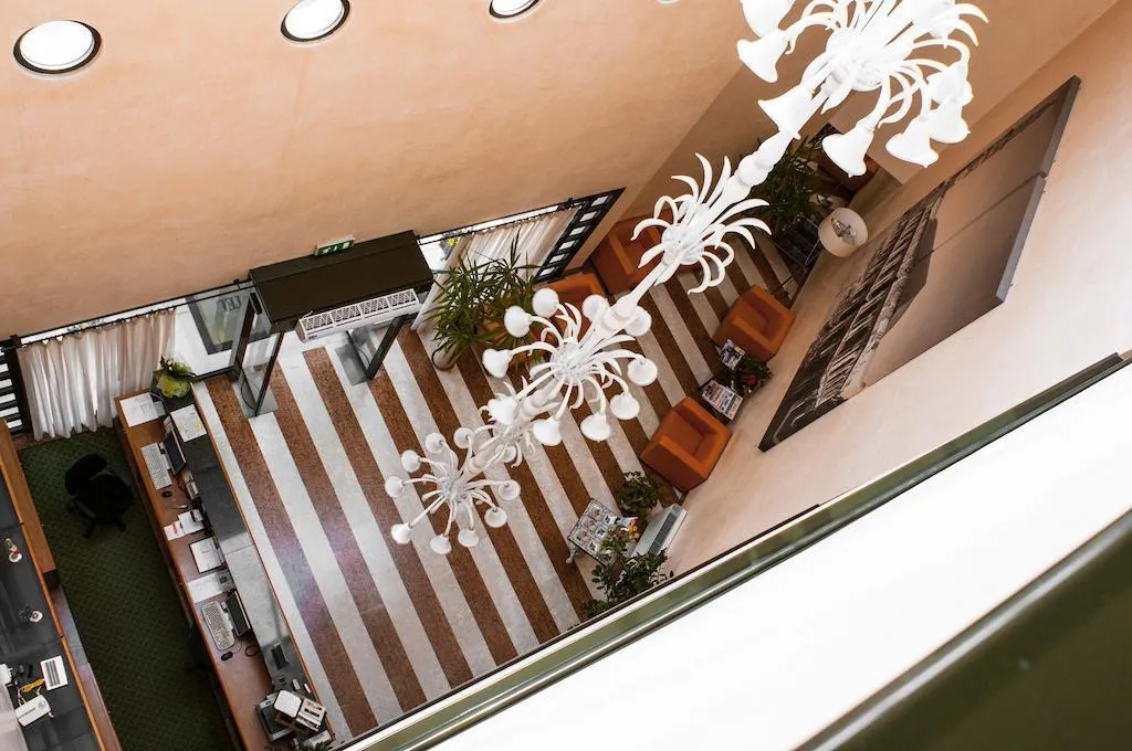 Lobby, Da Porto, Venice