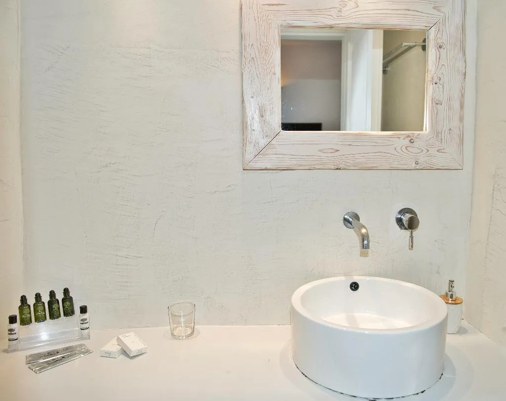 Double or Twin STANDARD Room, The Last Sunbeam, Santorini