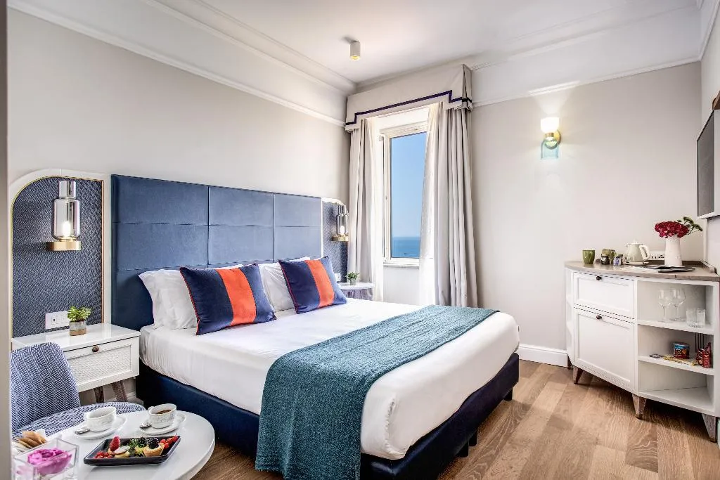 DOUBLE SEA VIEW Room, Hotel Mediterraneo Sorrento, Naples