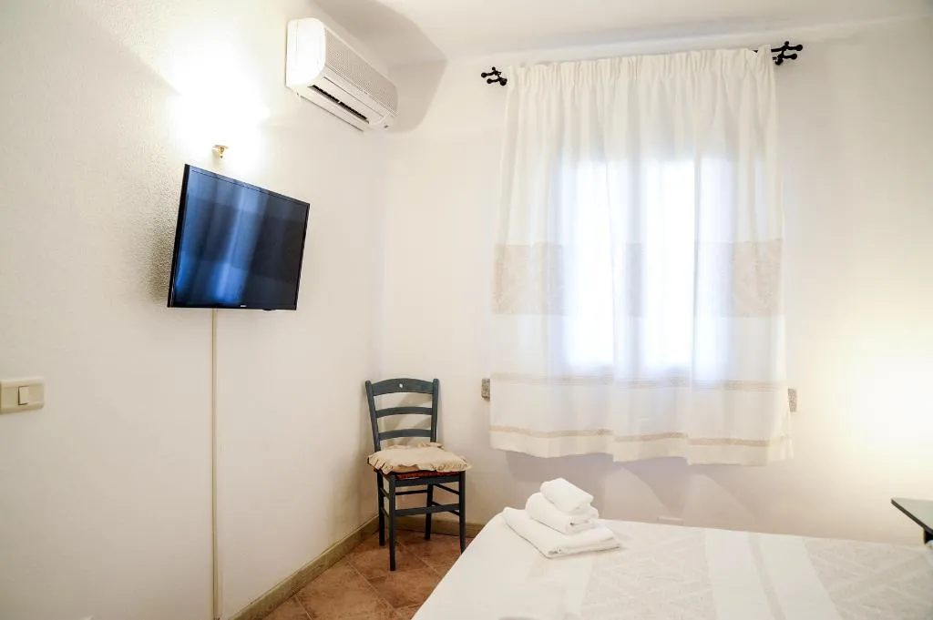 APARTMENT CAPACITY 3 Room, Elite Smeralda Room, Olbia