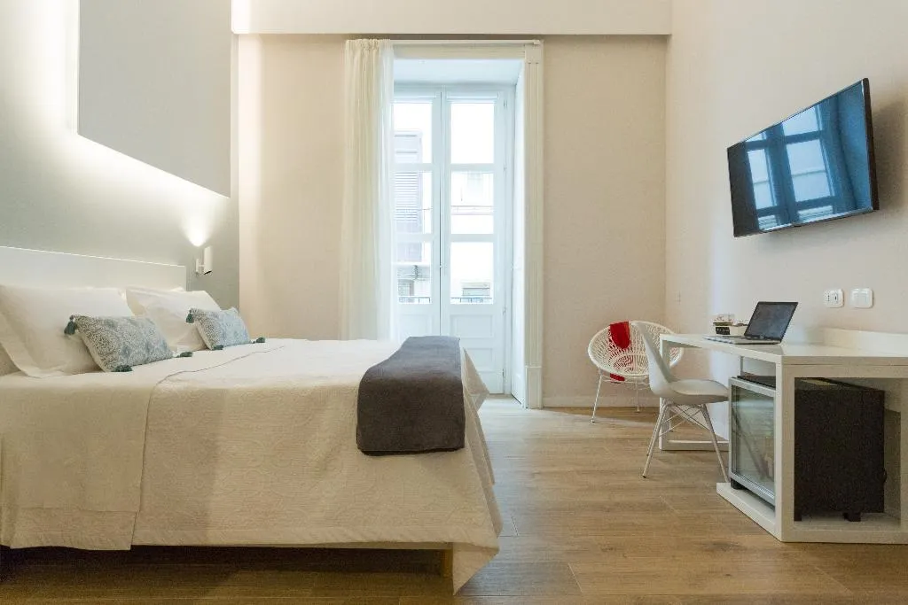 DOUBLE DELUXE WITH BALCONY Room, Bellaroto Suite, Palermo
