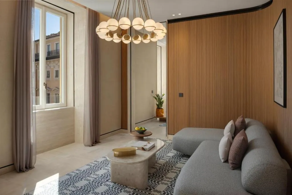 SUITE KING SIZE BED Room, Six Senses Rome, Rome