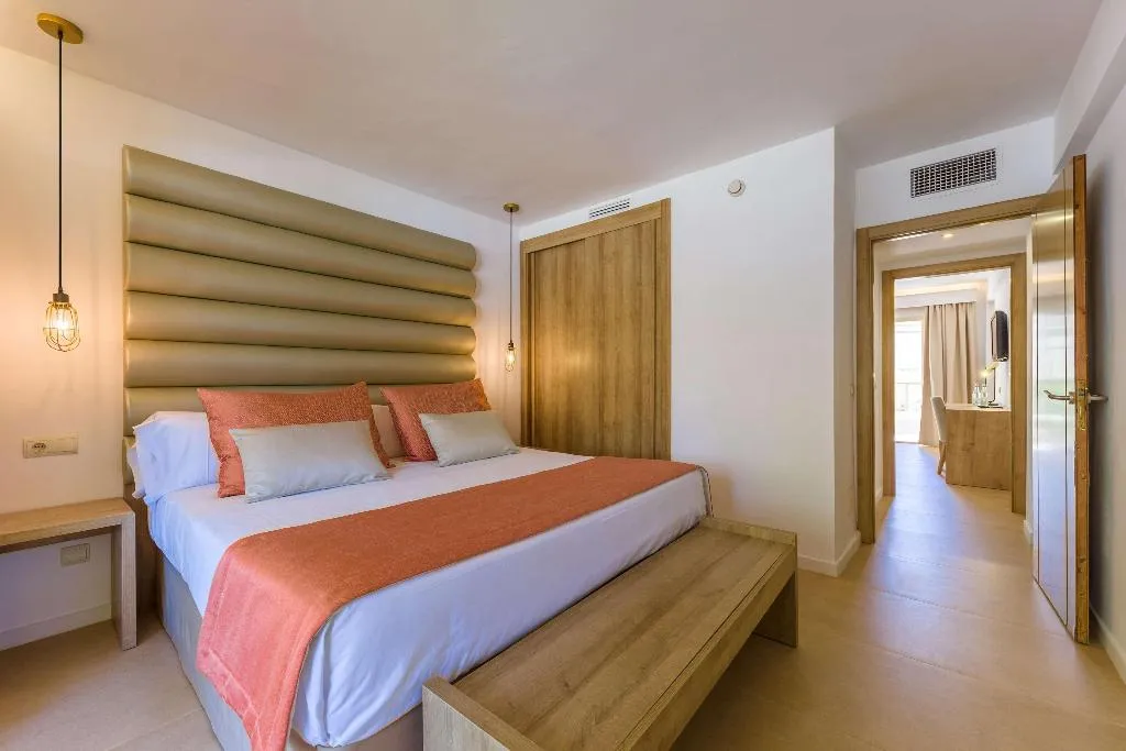 Room, Zafiro Cala Mesquida, Majorca