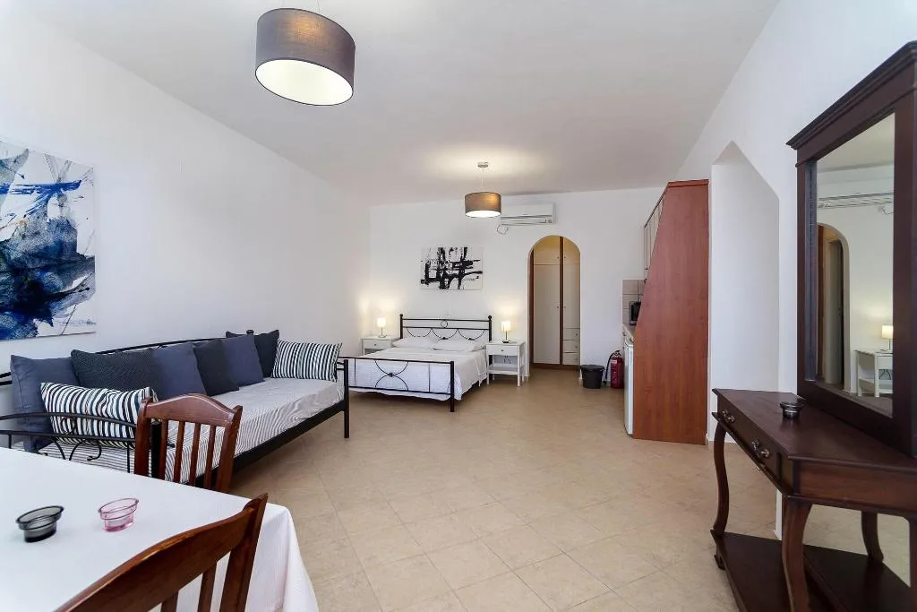 Room, Aelia Suites, Santorini