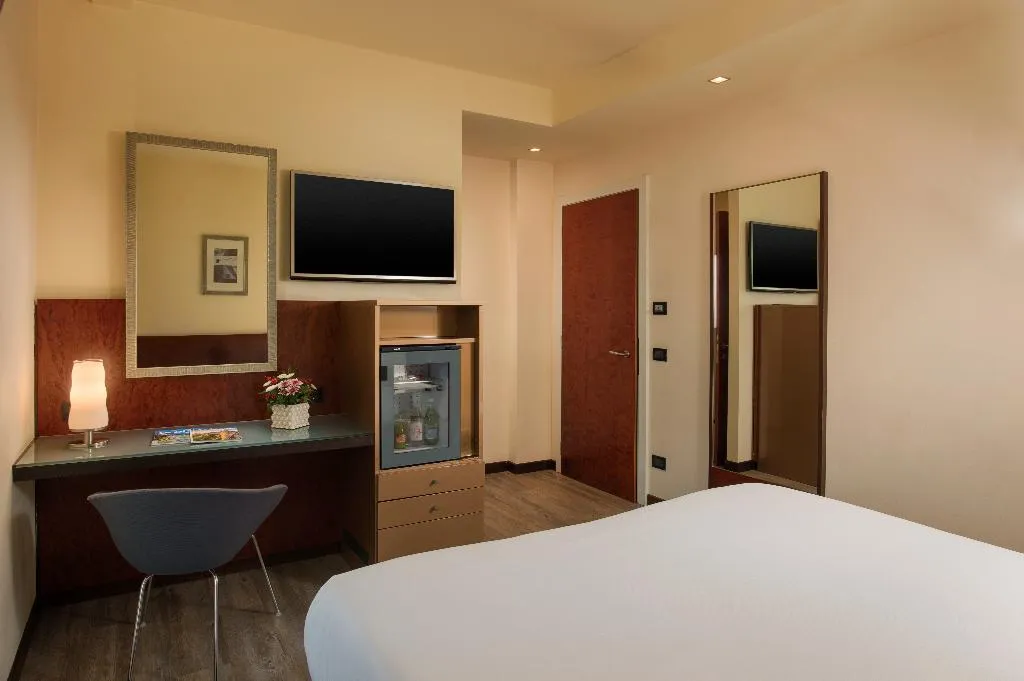 DOUBLE SUPERIOR Room, NH Bergamo, Milan