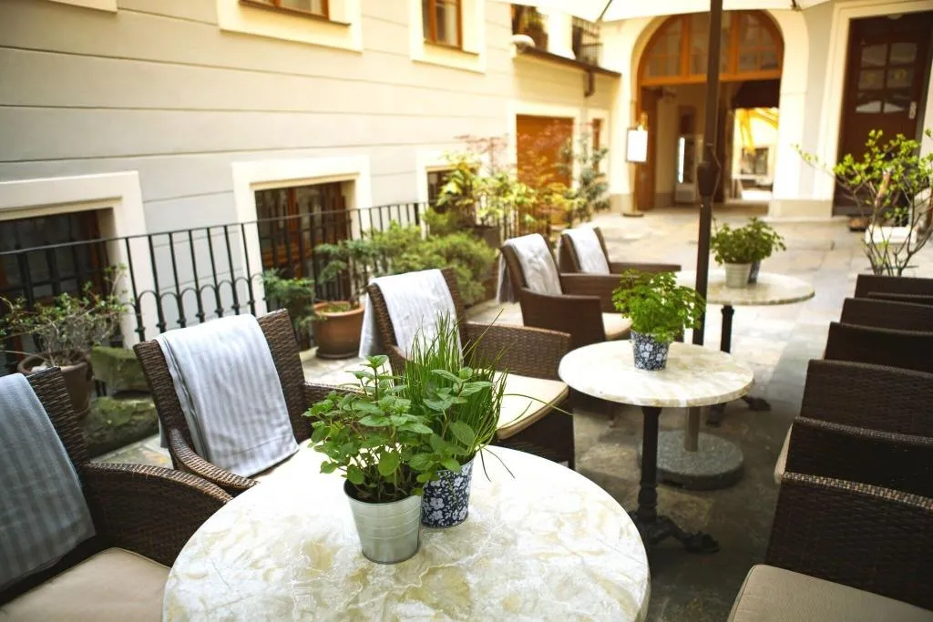 Restaurant, Metamorphis, Prague