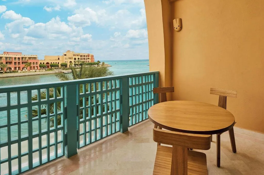 SUITE EXECUTIVE KING BED Room, Sheraton Miramar, Red Sea Riviera