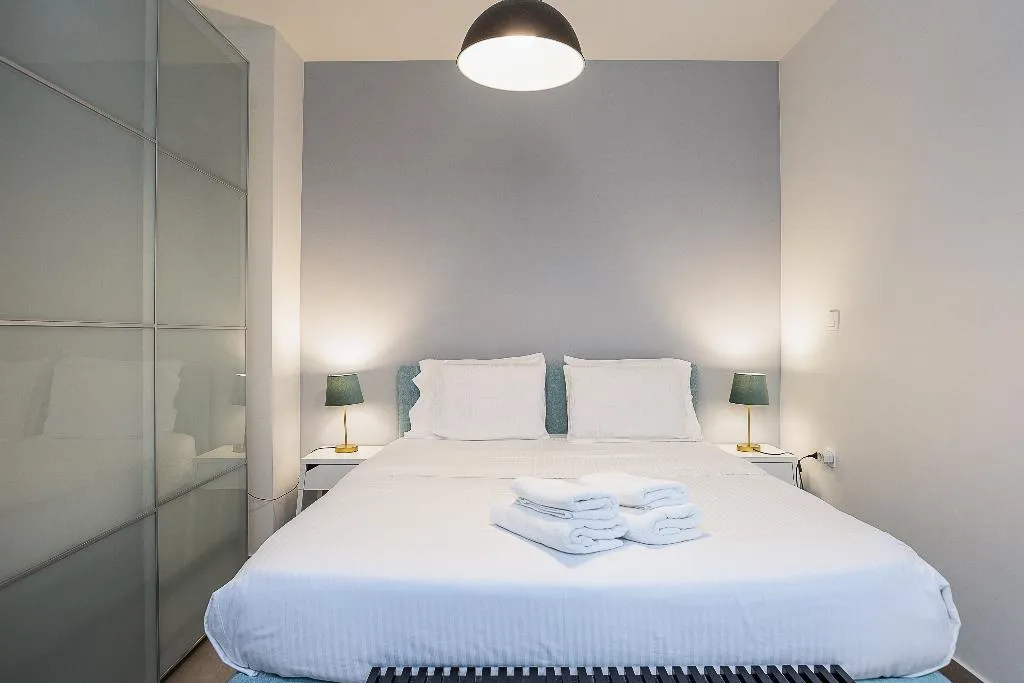 TRIPLE WITH BALCONY Room, Omnia Pagrati Apartments, Athens