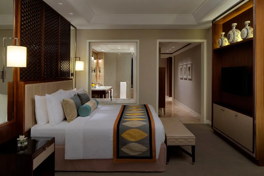 DOUBLE LUXURY CITY VIEW Room, Taj Dubai, Dubai
