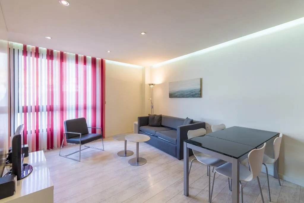 Room, The Urban Suites.Com, Barcelona