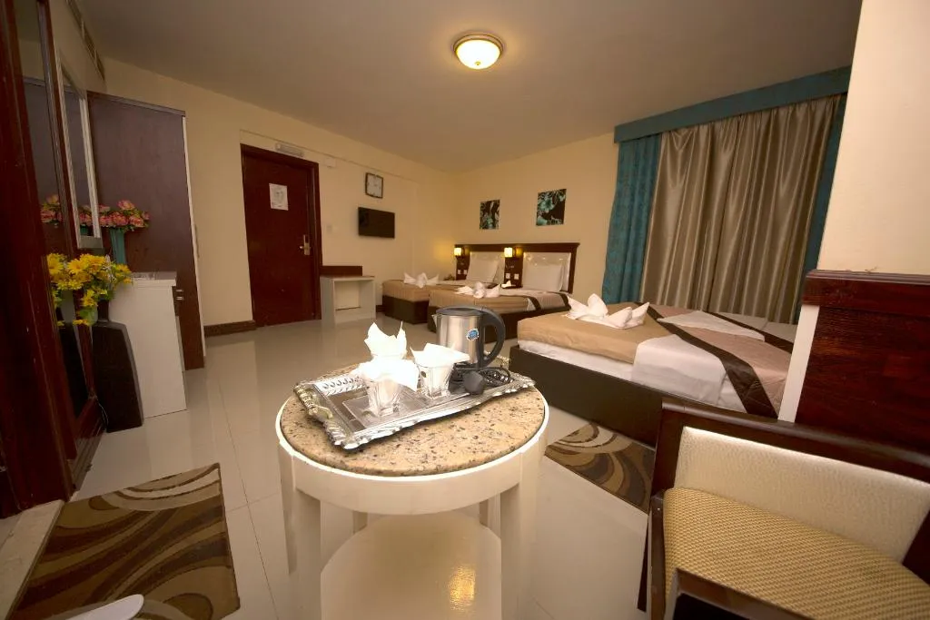 FAMILY ROOM CAPACITY 4 Room, Mariana Hotel, Dubai