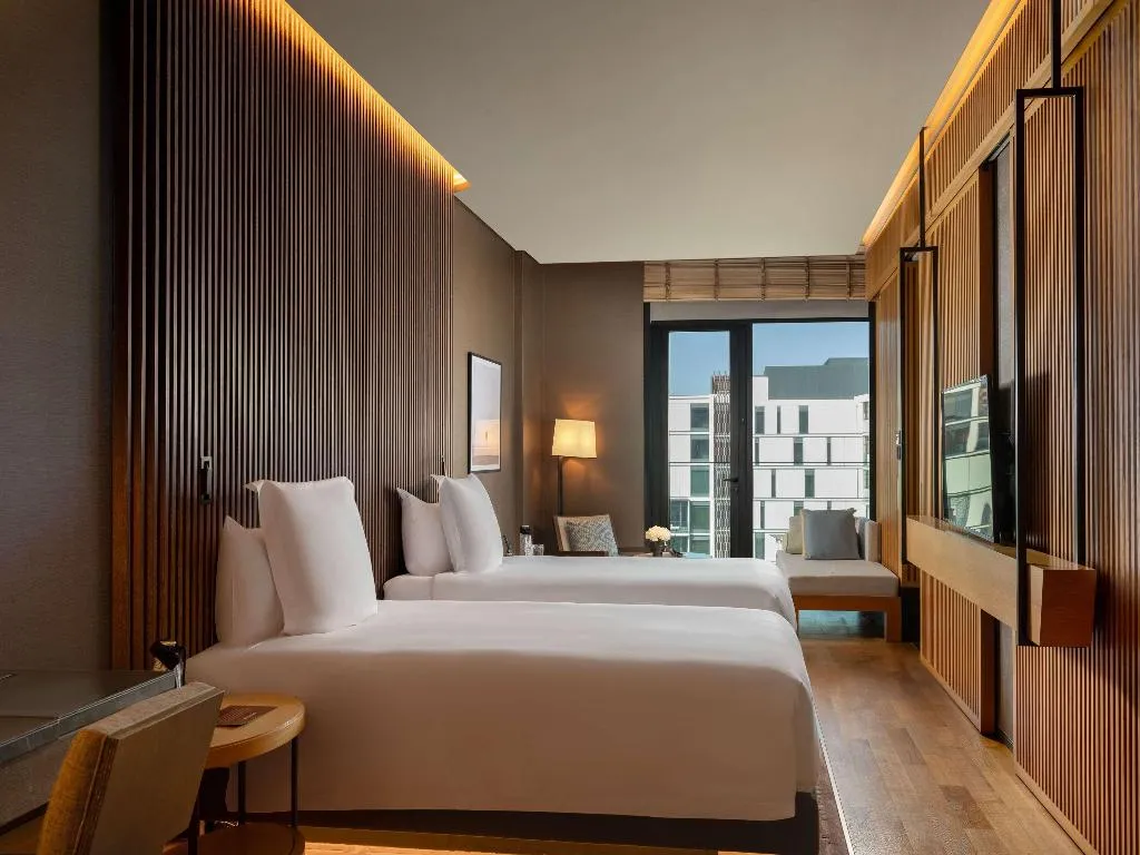 TWIN DELUXE RESORT VIEW Room, Banyan Tree Dubai, Dubai