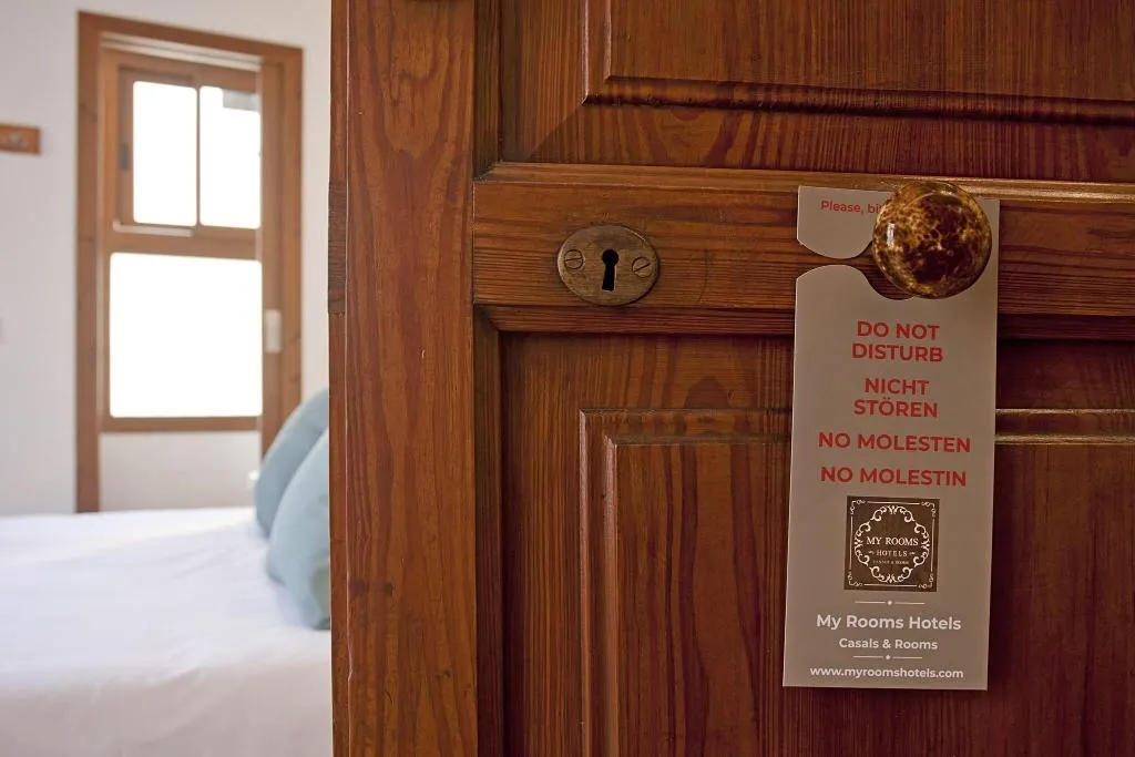 Room, Casal de Petra - Rooms & Pool, Majorca