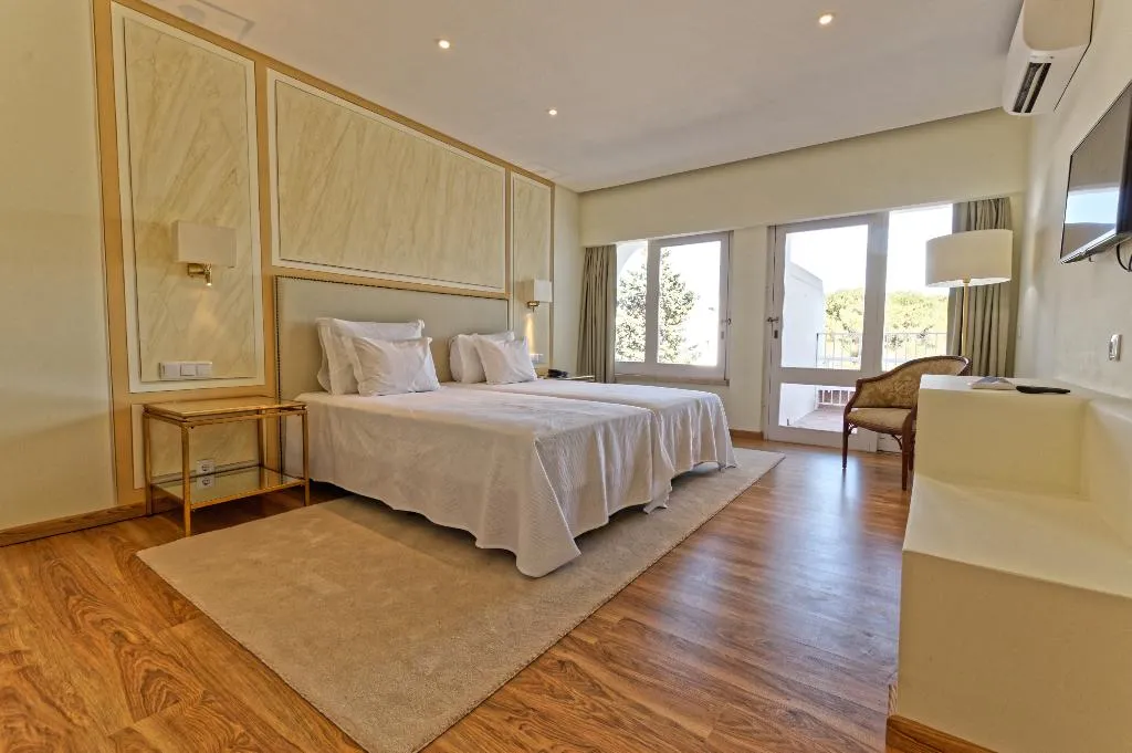 APARTMENT ONE BEDROOM Room, Carvoeiro Garden Hotel, Algarve