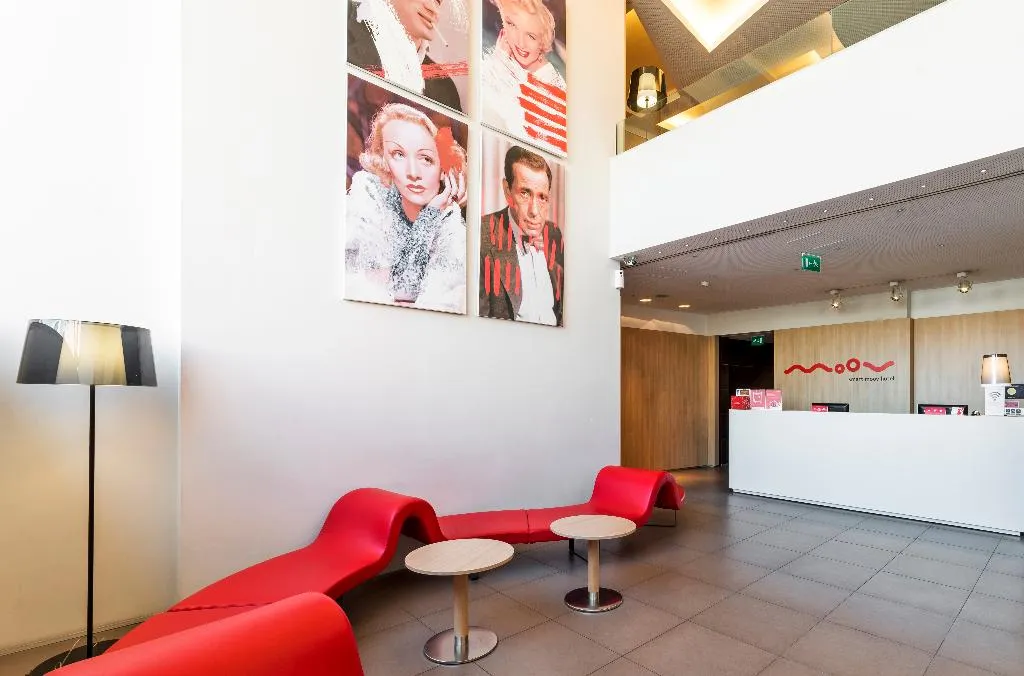 Lobby, Moov Hotel Porto Centro, Porto