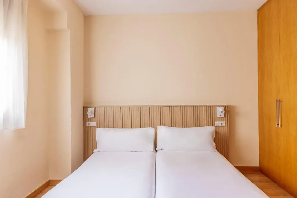 APARTMENT DELUXE Room, Barcelona Apartment Villarroel, Barcelona
