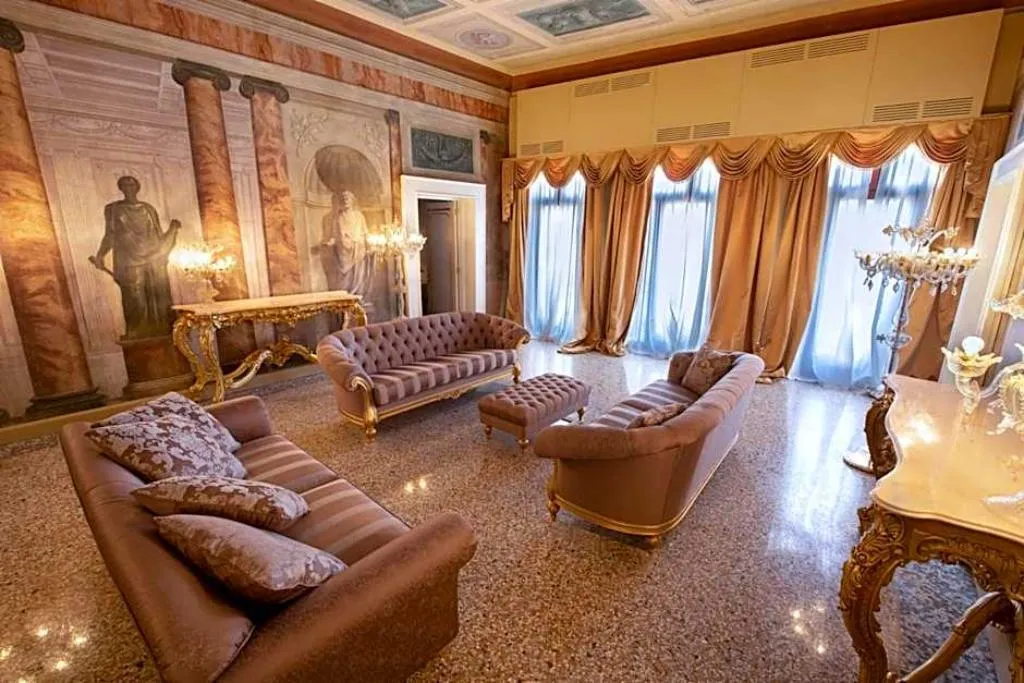 SUITE Presidential Room, Cà Bonfadini Historic Experience, Venice