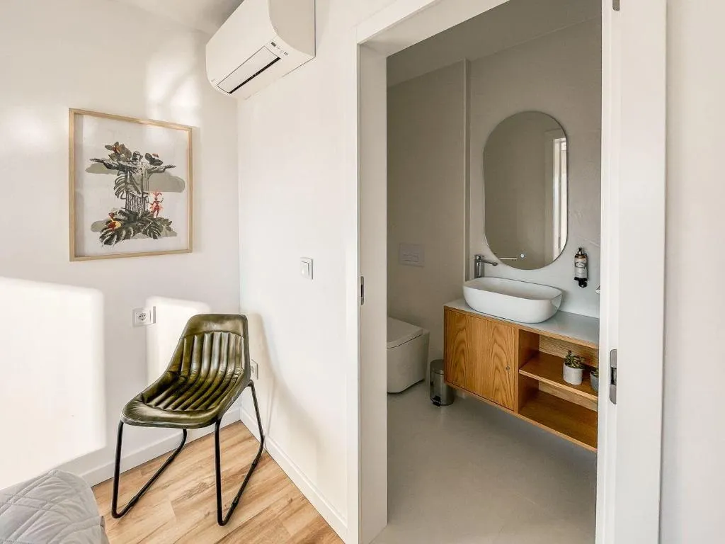 Room, Pousadela Village, Porto