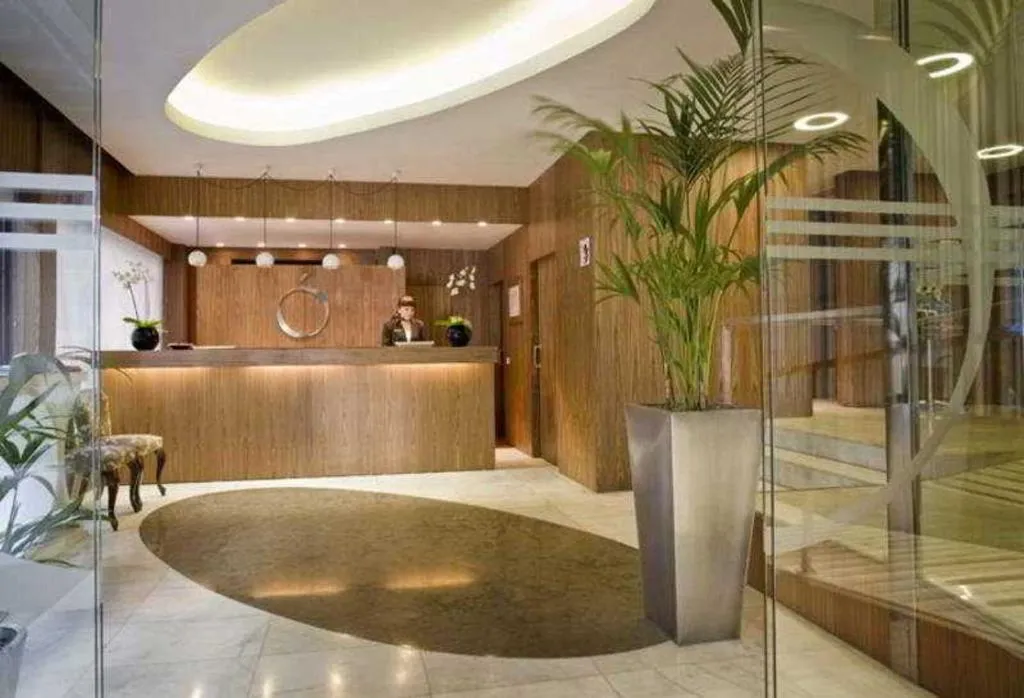 Lobby, Hotel Opera, Madrid