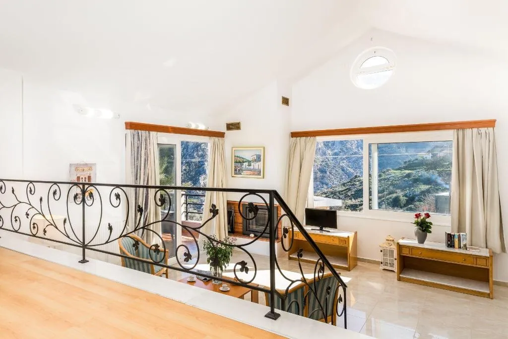 Room, Villa Frati Gorge, Crete