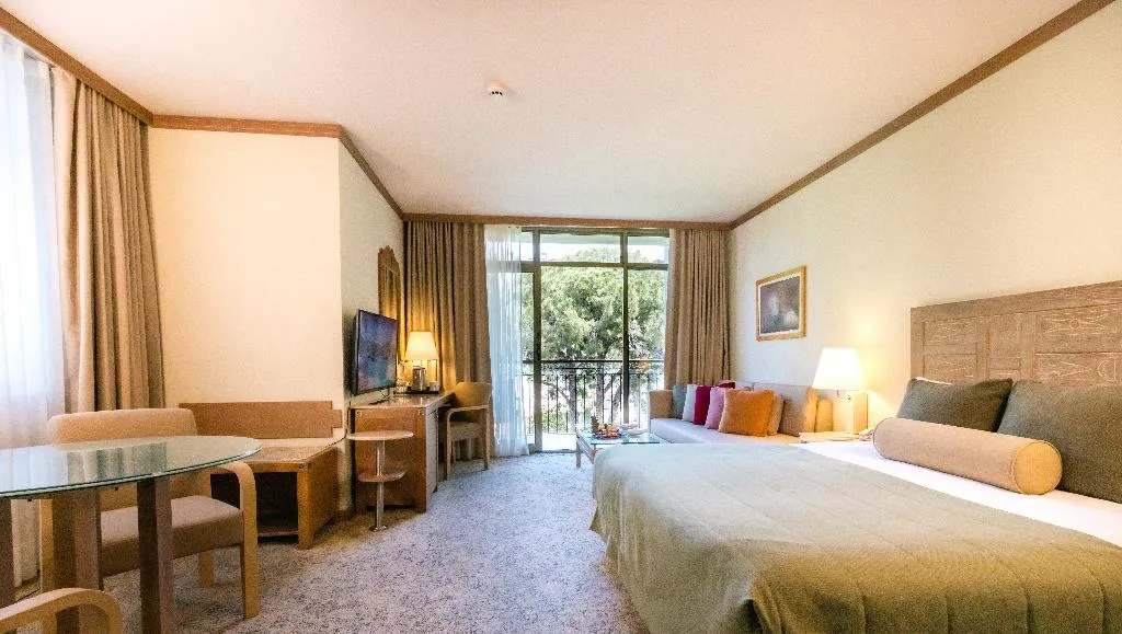 JUNIOR SUITE STANDARD Room, Gloria Verde Resort, Antalya