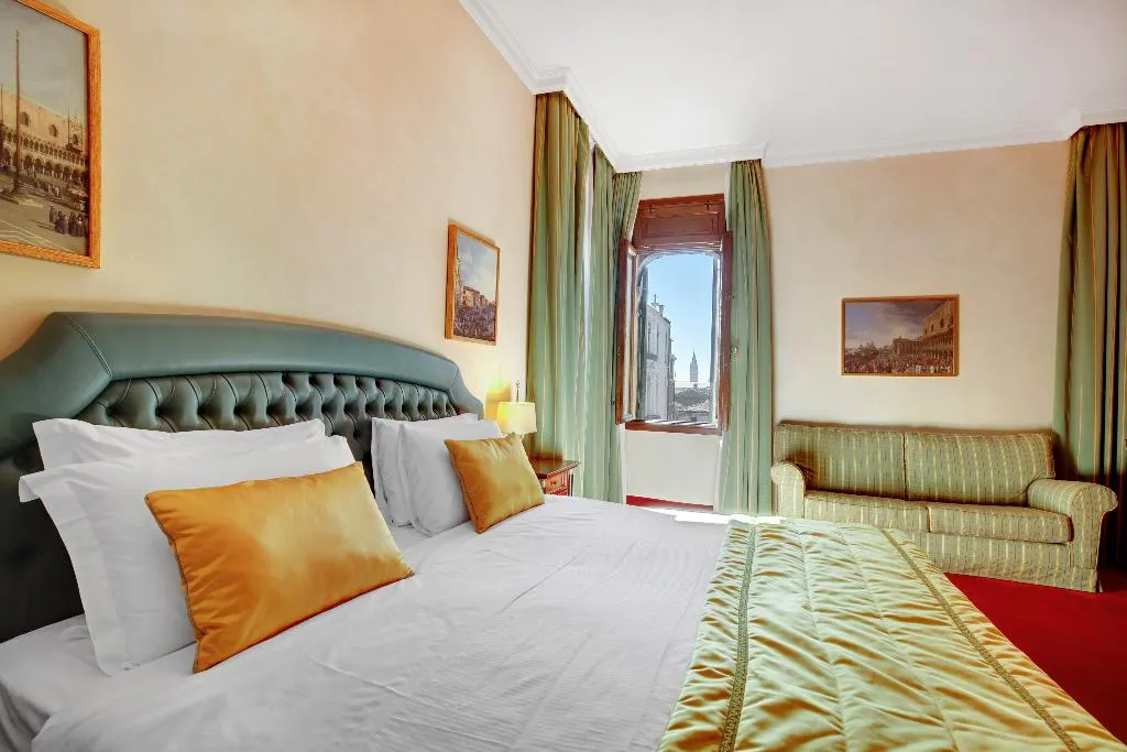 JUNIOR SUITE COMFORT Room, Dona Palace, Venice