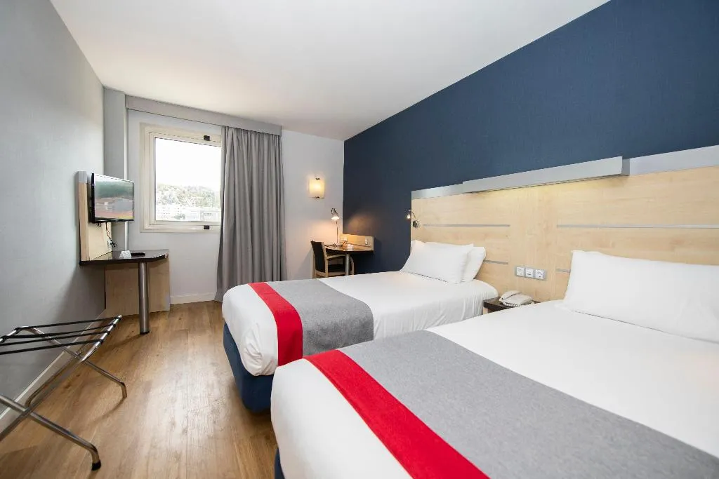 Room STANDARD Room, Holiday Inn Express Molins de Rei, Barcelona