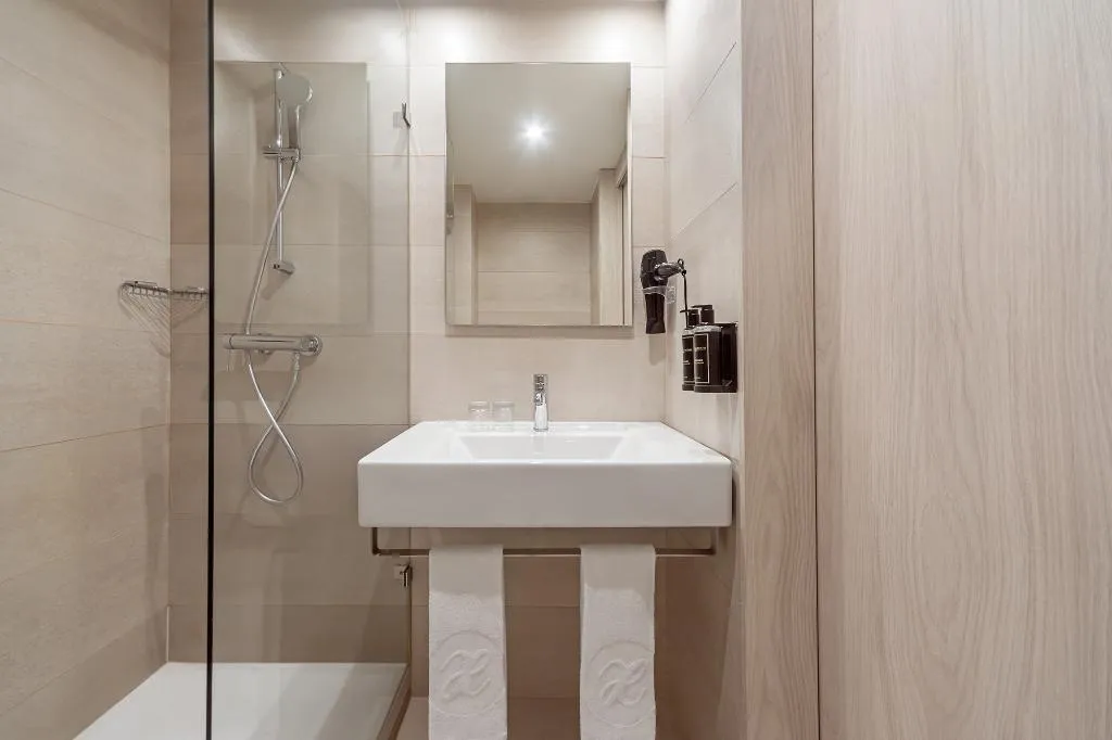 Double or Twin SUPERIOR Room, Dorma Liberdade, Lisbon