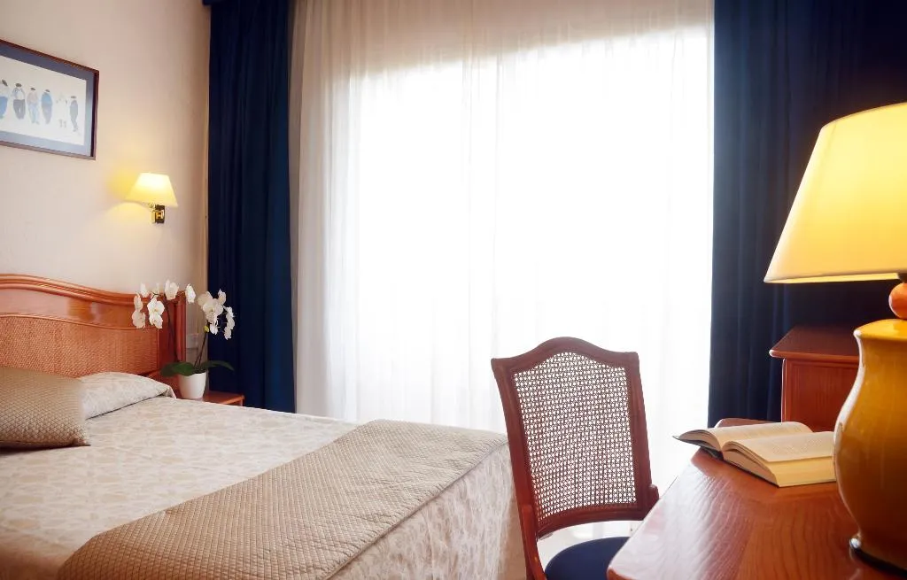 Room, Aromar, Costa Brava