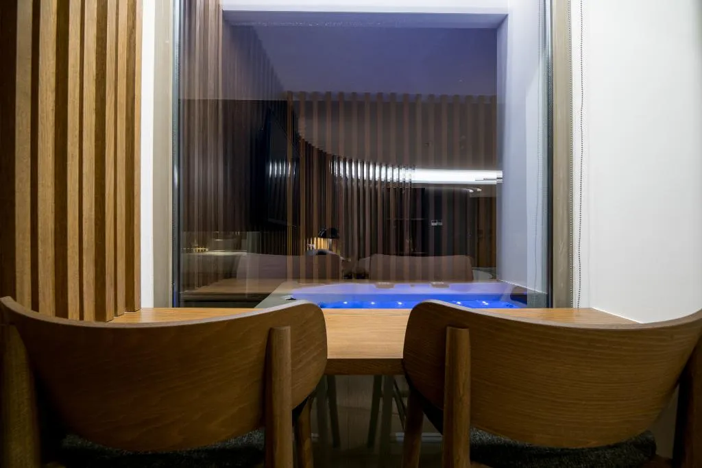 SUITE WITH JACUZZI Room, AKASHA Beach Hotel and Spa, Crete