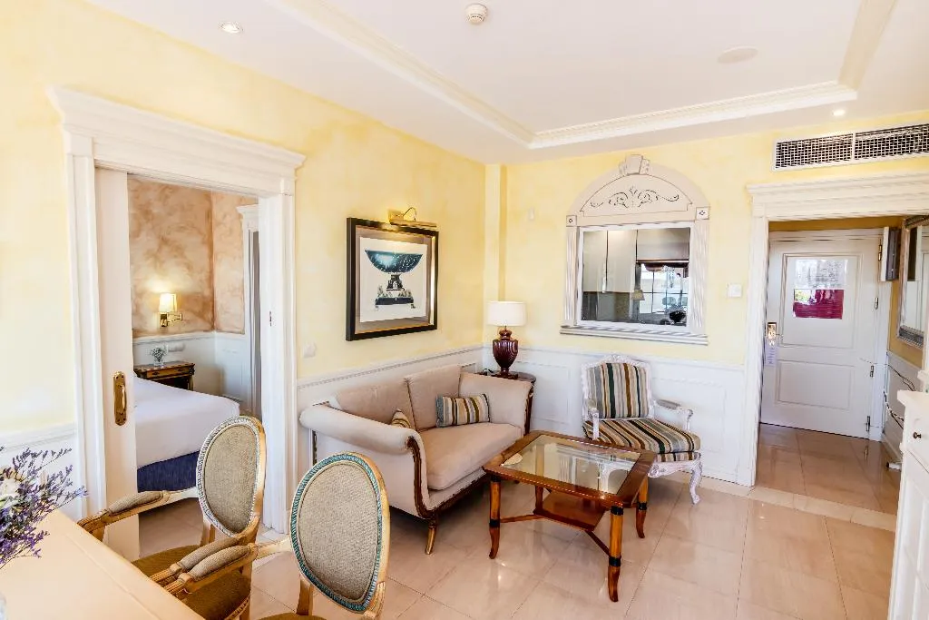 APARTMENT ONE BEDROOM Room, Guadalpin Suites, Costa Del Sol