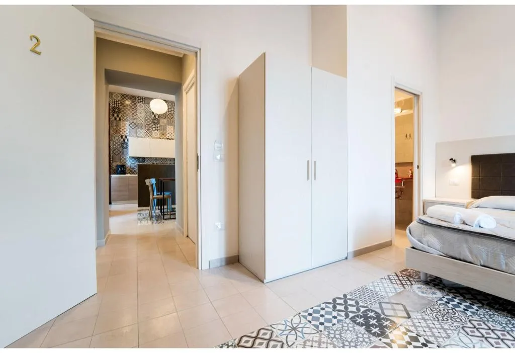 Room, New Gallery, Naples