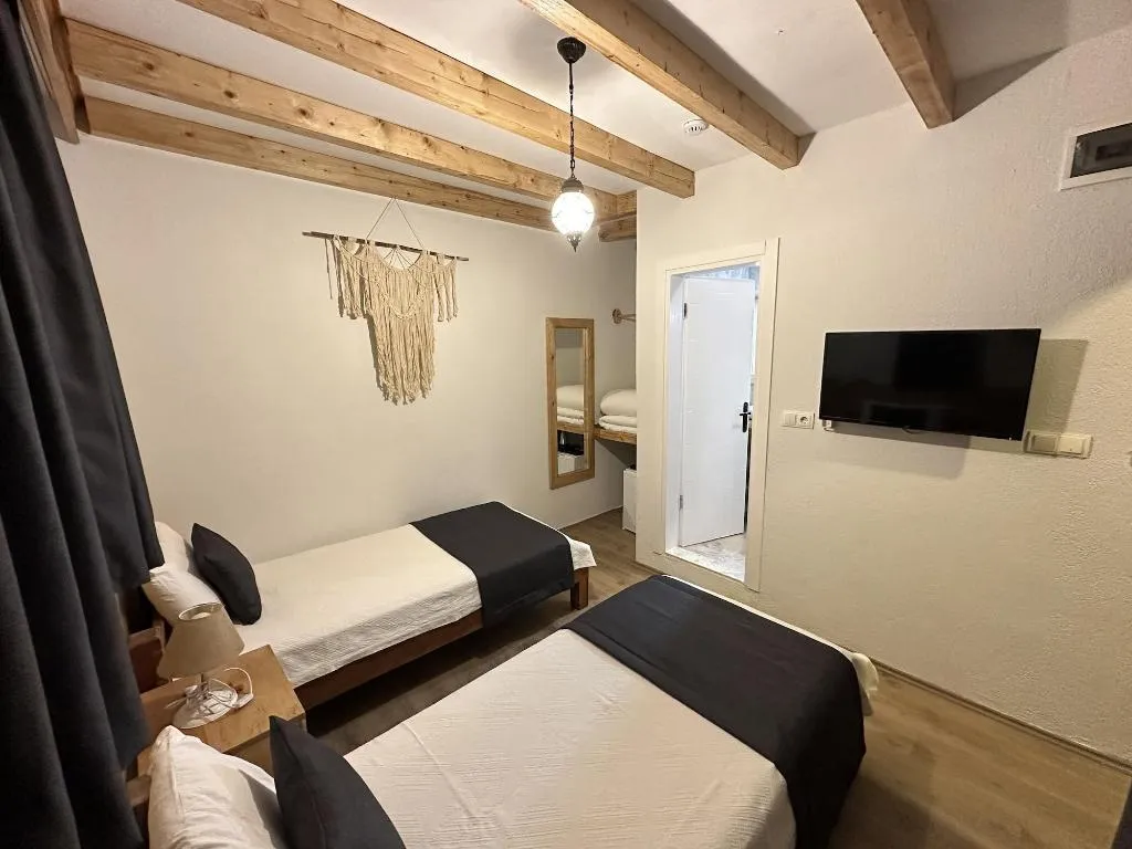 Room, Faralya Misafir Evi, Dalaman