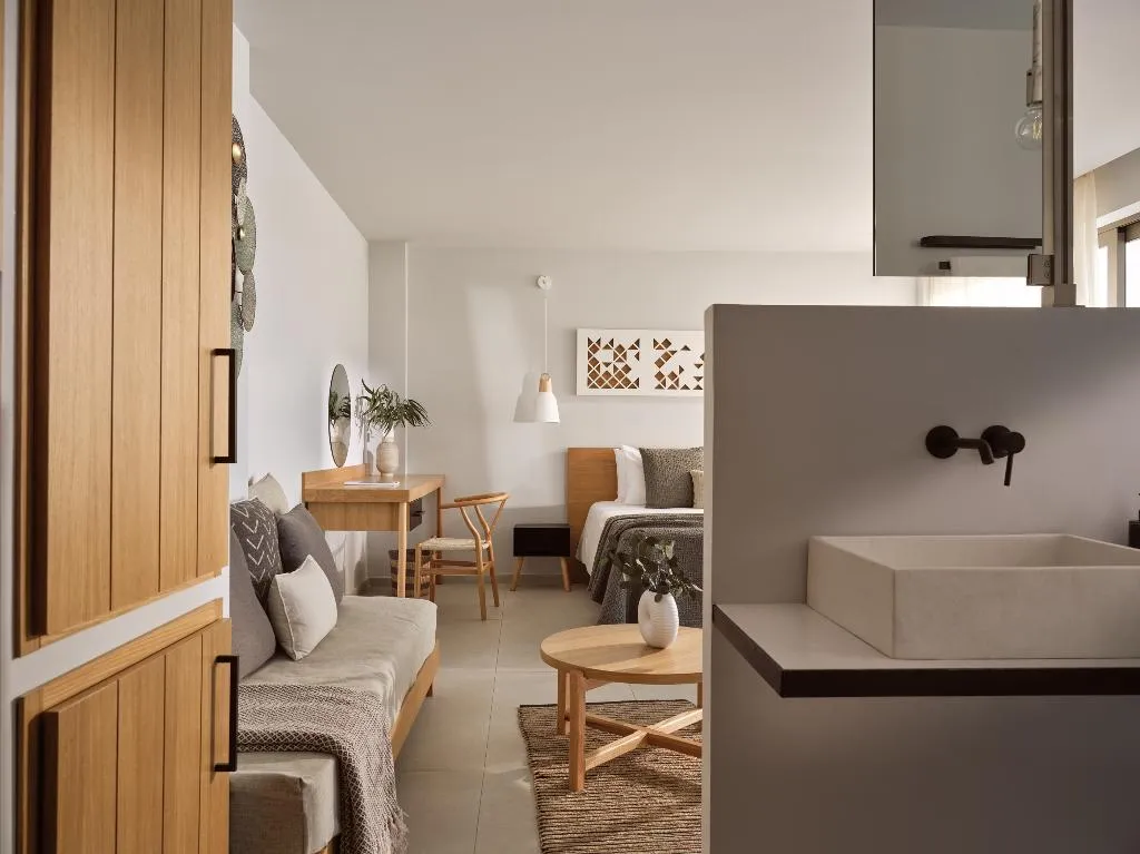 SUITE WITH PRIVATE POOL Room, St. John Suites, Zante