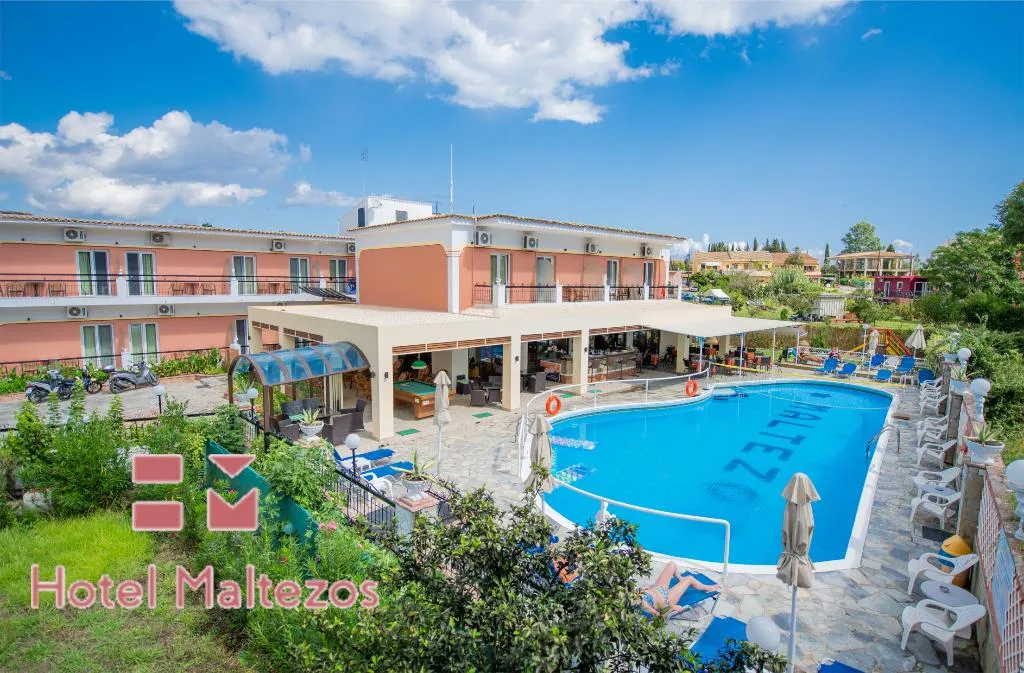 Pool, Maltezos, Corfu