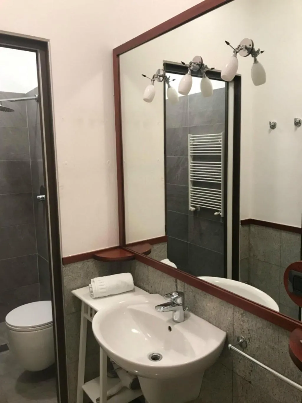Room, Thea Monza, Milan