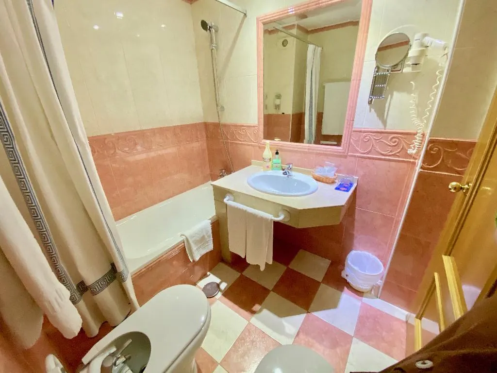 DOUBLE WITH BALCONY Room, Torrepalma, Andalucia