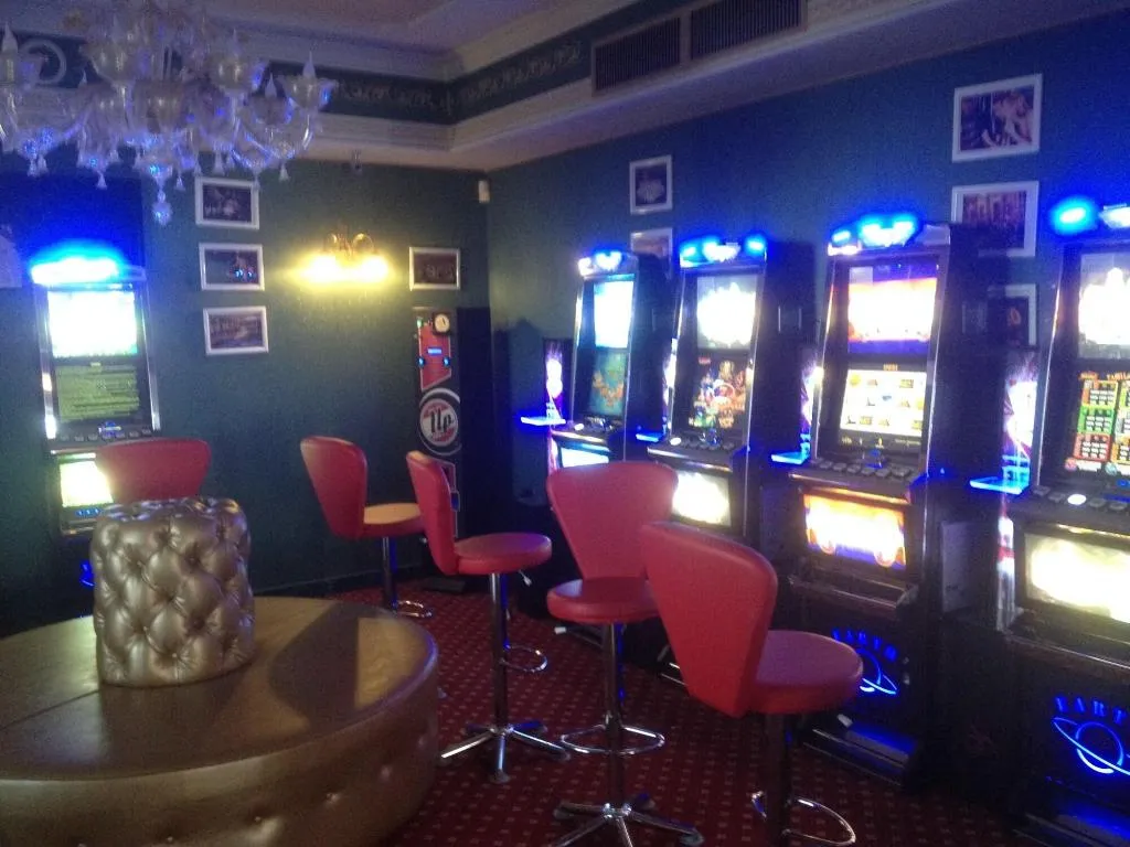 Sports and Entertainment, Hotel Al Boschetto, Naples