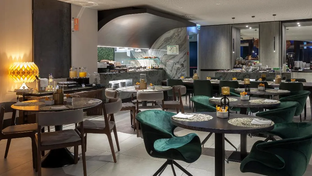 Restaurant, Porto Royal Bridges Hotel, Porto