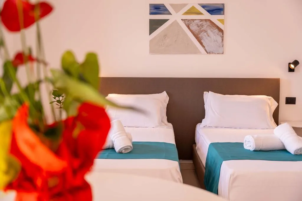 STUDIO WITH BALCONY Room, Residence Villa Giardini, Taormina