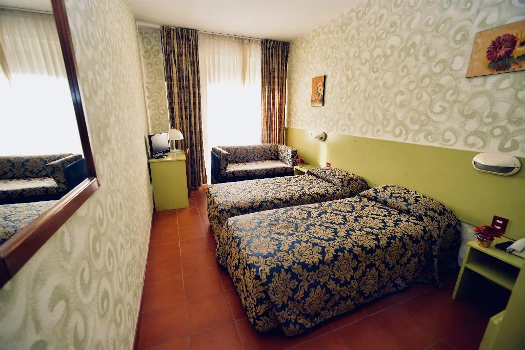 TWIN STANDARD Room, Corolle, Florence