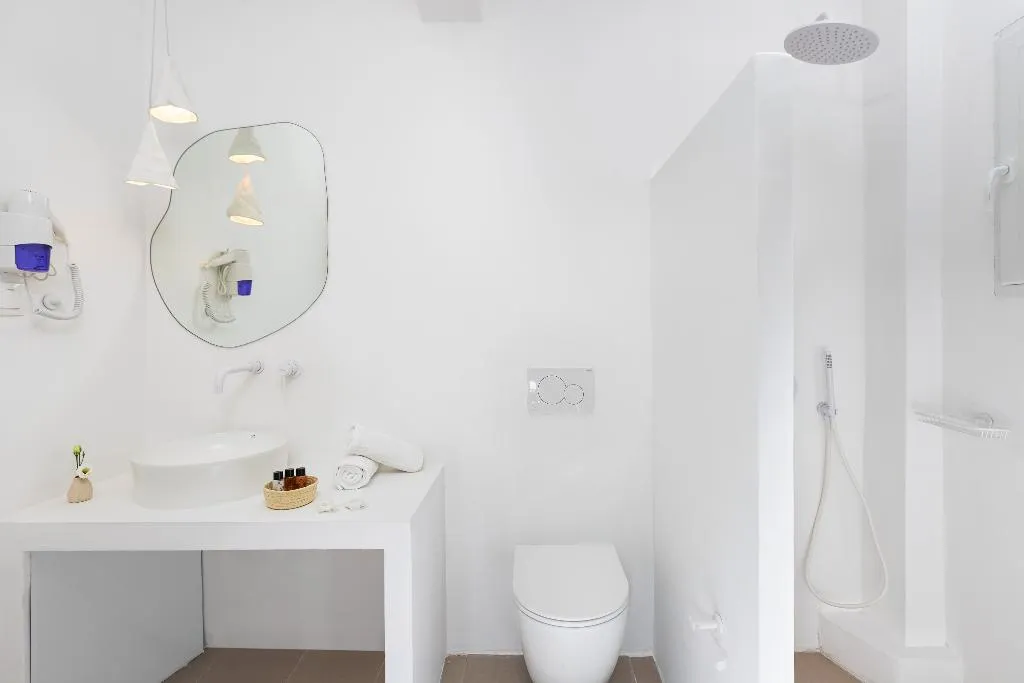 DOUBLE STANDARD Room, Voca Hotel & Suites, Santorini