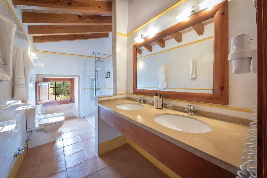 Double or Twin STANDARD Room, Finca Son Roig, Majorca