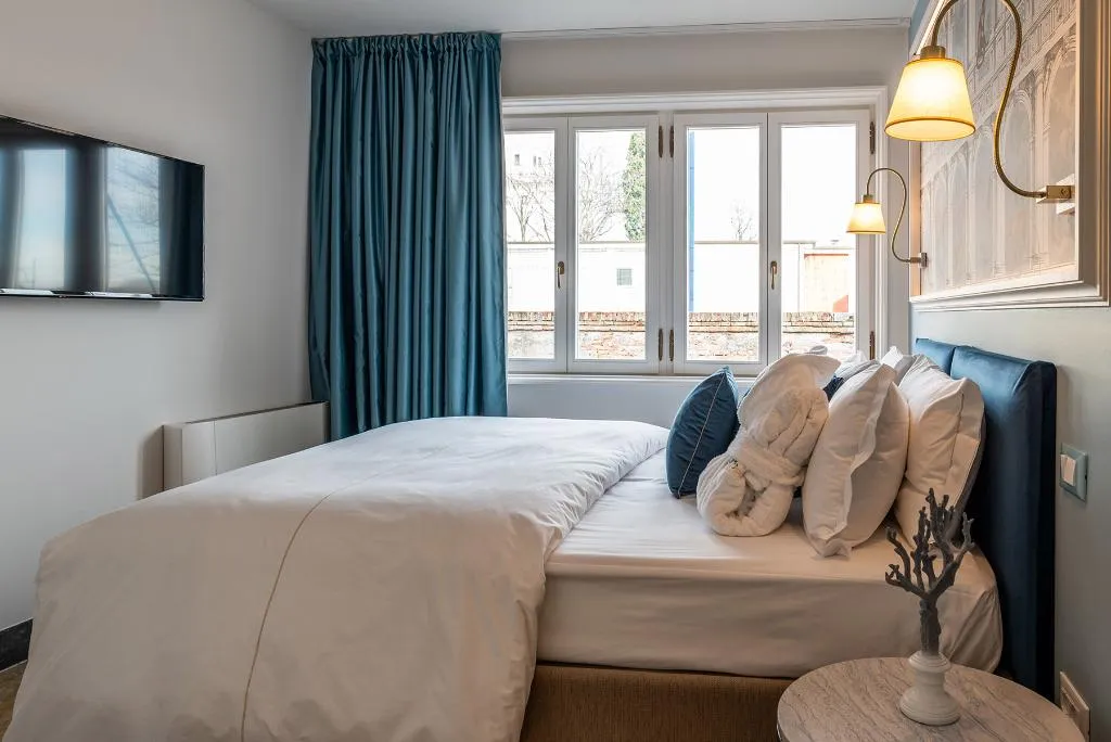 APARTMENT TWO BEDROOMS Room, Ca Maria Adele, Venice
